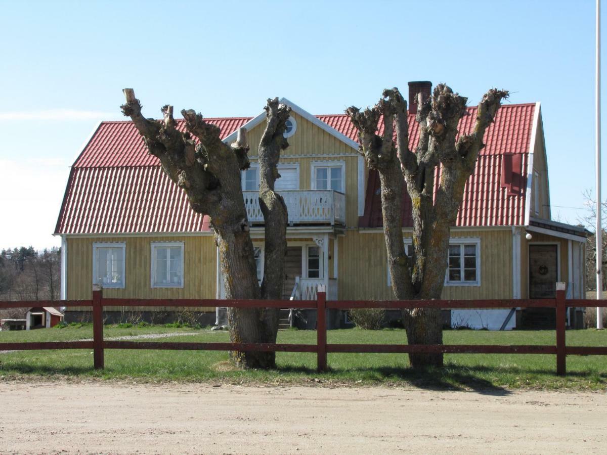 Stalemara Gard Krickan Fågelmara Buitenkant foto